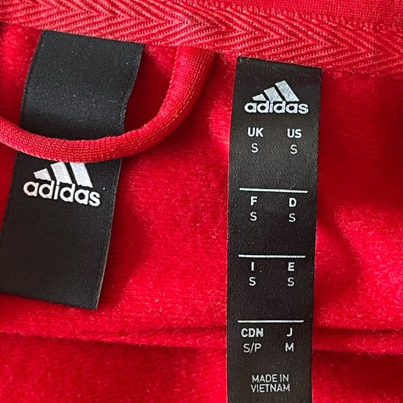 Adidas red jacket - Picture 3 of 3